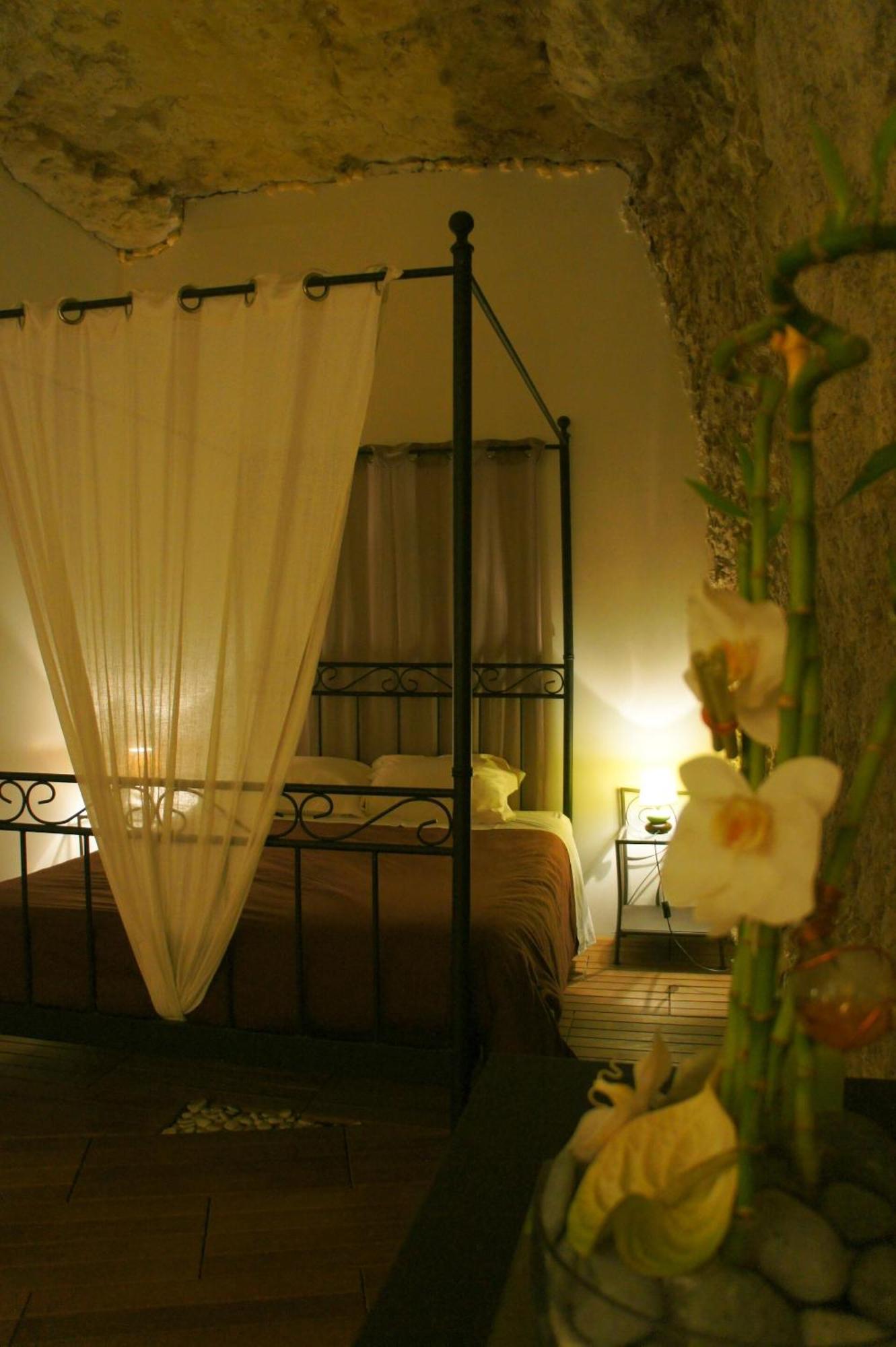 Chambres D'Hotes Troglodytes Le Clos De L'Hermitage Amboise Luaran gambar